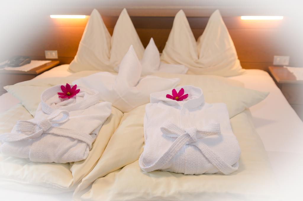 Pension Felseneck San Leonardo in Passiria Ngoại thất bức ảnh